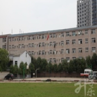 武漢應用科技學校